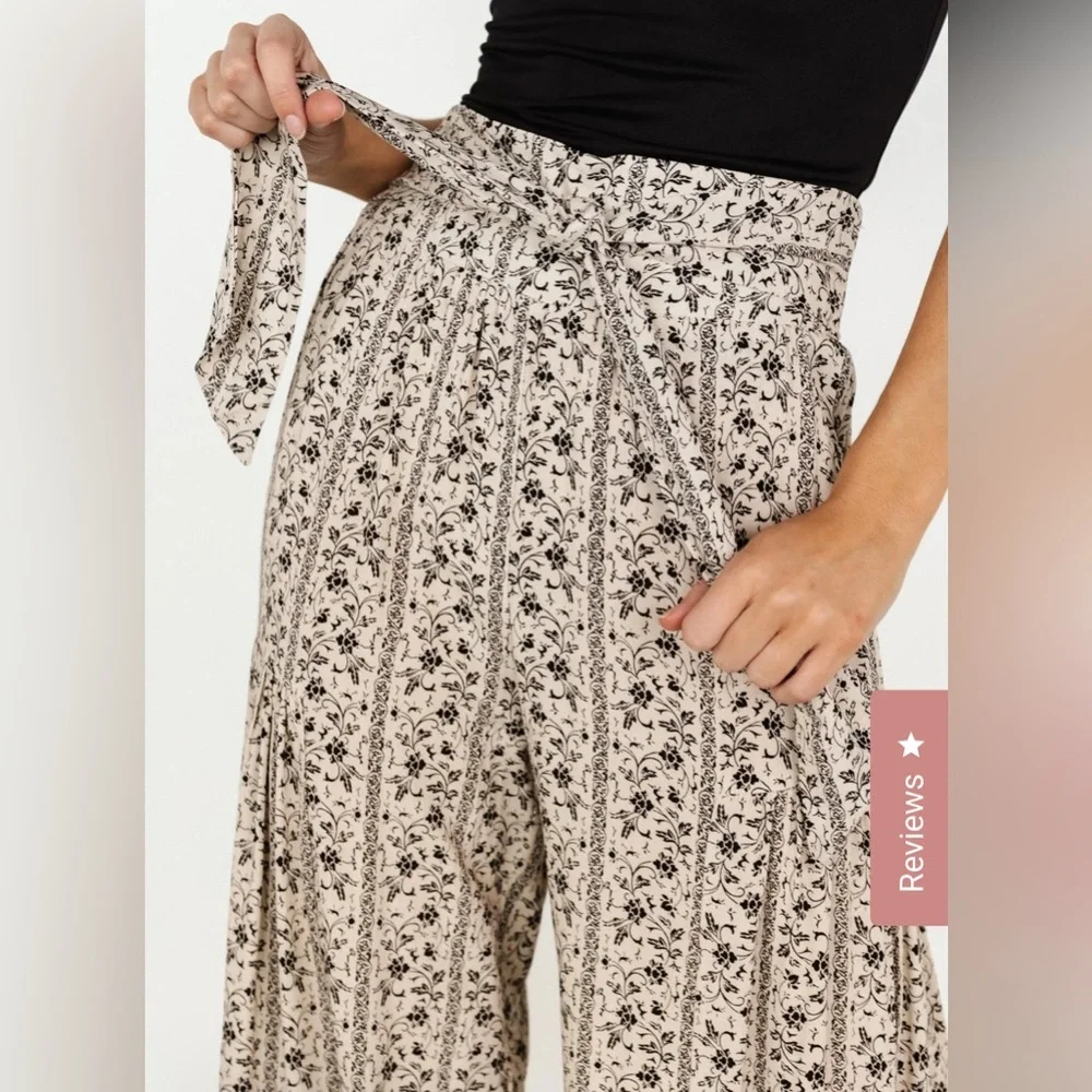 NWT Floral Wide-Leg Pants in Cream size Small - Picture 2 of 11